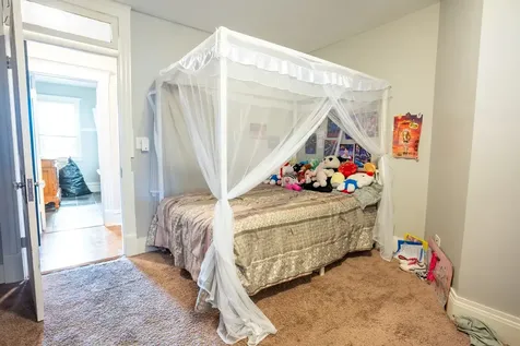 265 Slade Avenue Elgin IL 60120