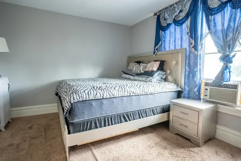 265 Slade Avenue Elgin IL 60120