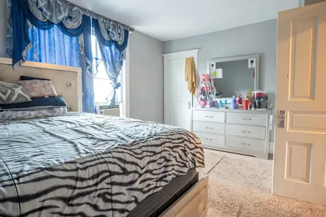 265 Slade Avenue Elgin IL 60120