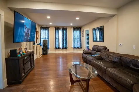 265 Slade Avenue Elgin IL 60120