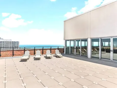 4170 North Marine Drive Chicago IL 60613