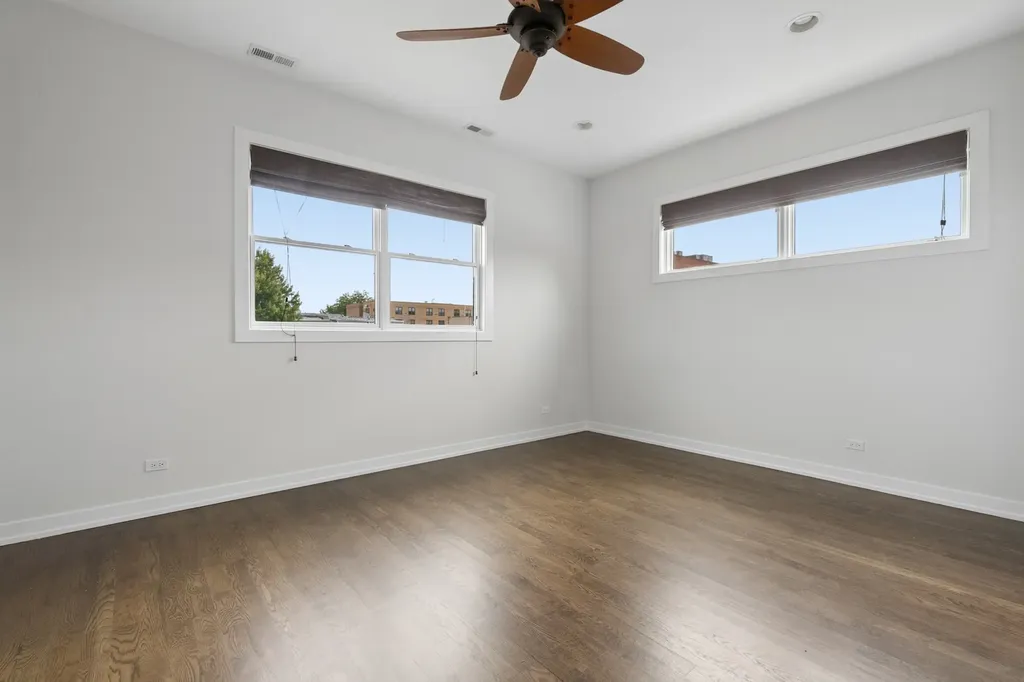 2733 West Hirsch Street Chicago IL 60622
