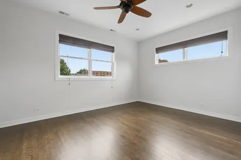 2733 West Hirsch Street Chicago IL 60622