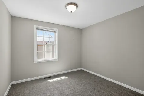 1607 Glenwood Avenue Joliet IL 60435