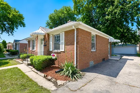 1607 Glenwood Avenue Joliet IL 60435