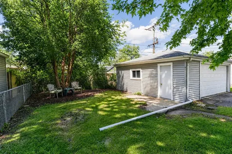 1607 Glenwood Avenue Joliet IL 60435