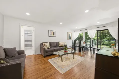 1813 Hemlock Place Schaumburg IL 60173