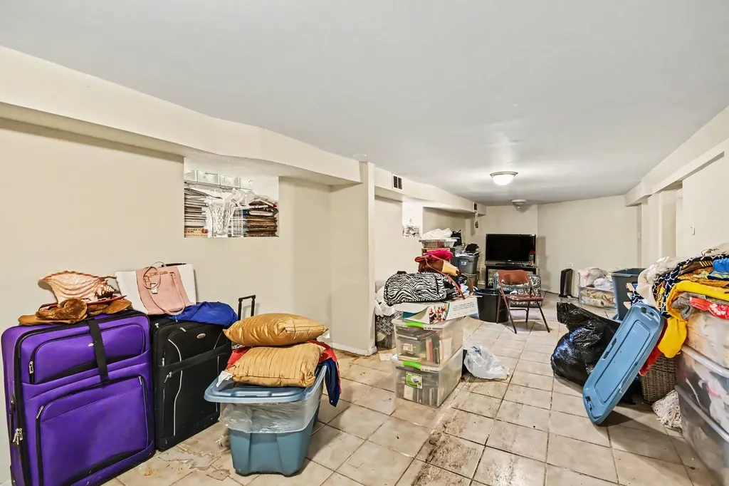 850 North Keystone Avenue Chicago IL 60651