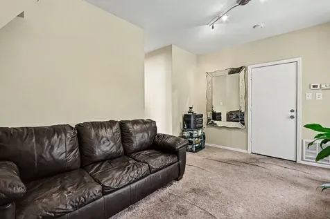 850 North Keystone Avenue Chicago IL 60651