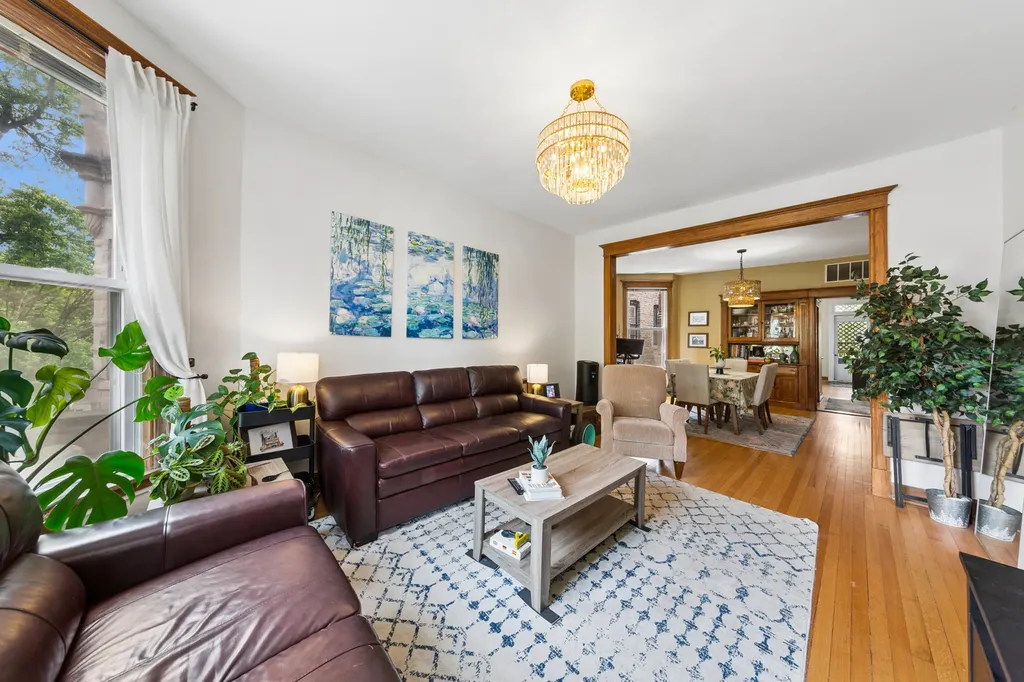 2434 North Albany Avenue Chicago IL 60647