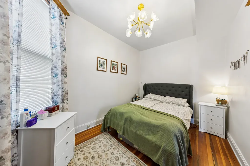2434 North Albany Avenue Chicago IL 60647