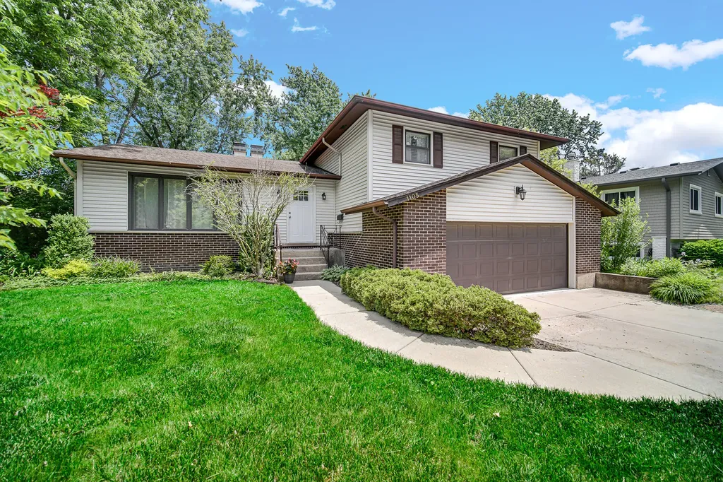 1105 North Hemlock Lane Mount Prospect IL 60056