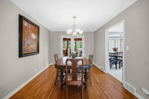 1105 North Hemlock Lane Mount Prospect IL 60056