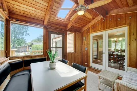 1105 North Hemlock Lane Mount Prospect IL 60056