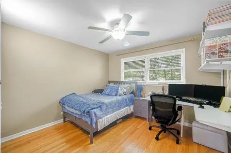 1105 North Hemlock Lane Mount Prospect IL 60056