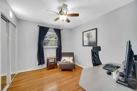 1105 North Hemlock Lane Mount Prospect IL 60056