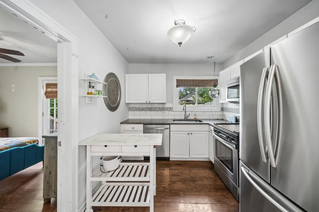 134 South Pick Avenue Elmhurst IL 60126