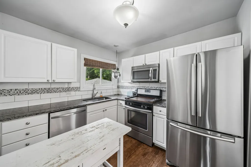 134 South Pick Avenue Elmhurst IL 60126