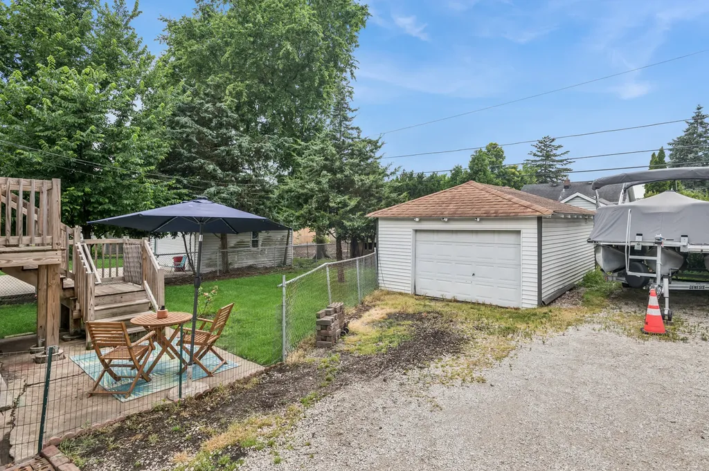 134 South Pick Avenue Elmhurst IL 60126