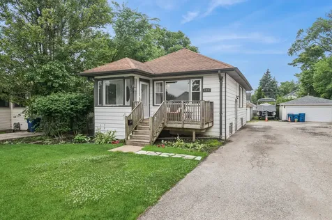 134 South Pick Avenue Elmhurst IL 60126