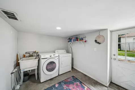 134 South Pick Avenue Elmhurst IL 60126