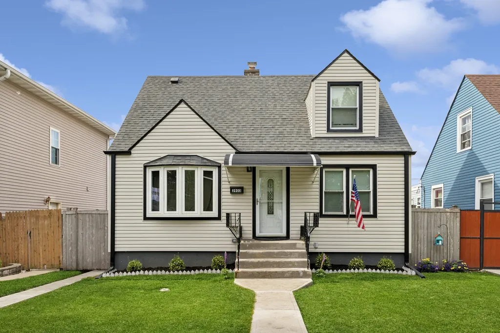 3933 West 85th Place Chicago IL 60652