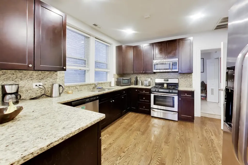 2441 West Augusta Boulevard Chicago IL 60622