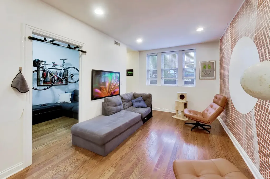 2441 West Augusta Boulevard Chicago IL 60622
