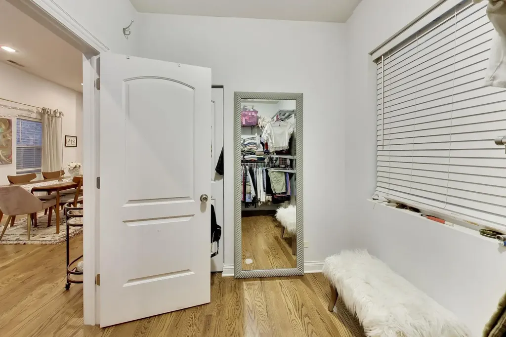 2441 West Augusta Boulevard Chicago IL 60622