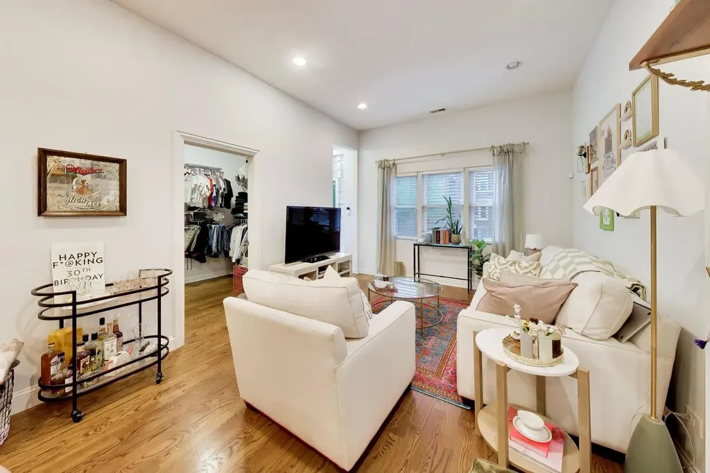 2441 West Augusta Boulevard Chicago IL 60622