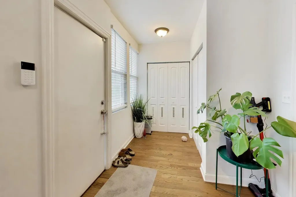2441 West Augusta Boulevard Chicago IL 60622