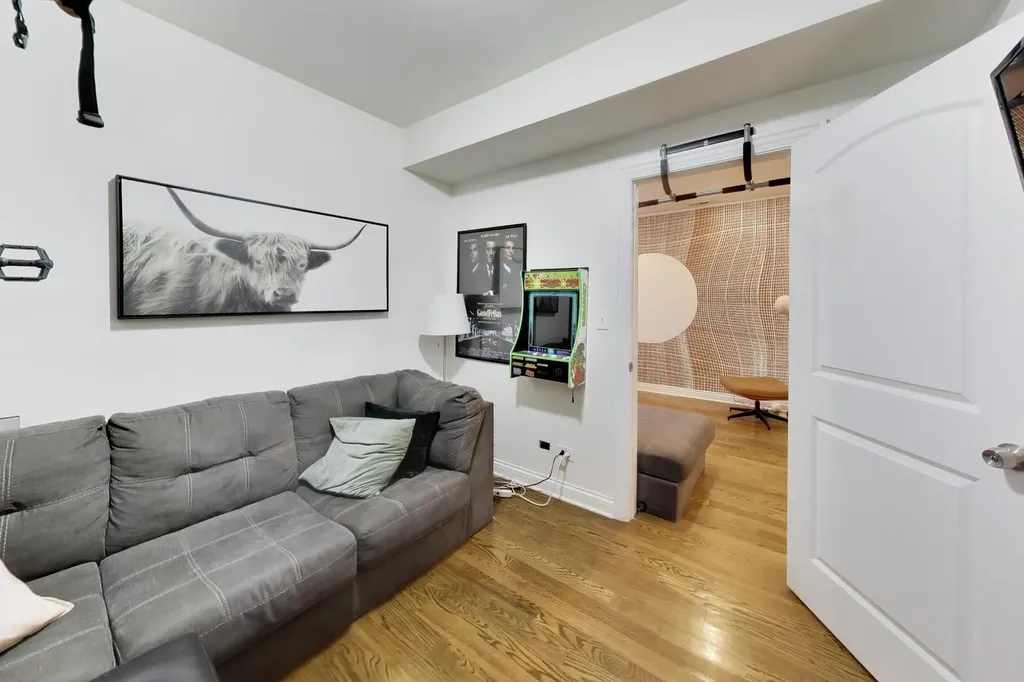 2441 West Augusta Boulevard Chicago IL 60622