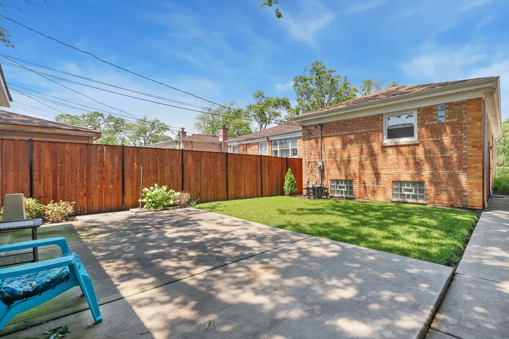 1001 West 102nd Street Chicago IL 60643