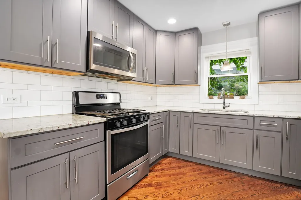1001 West 102nd Street Chicago IL 60643