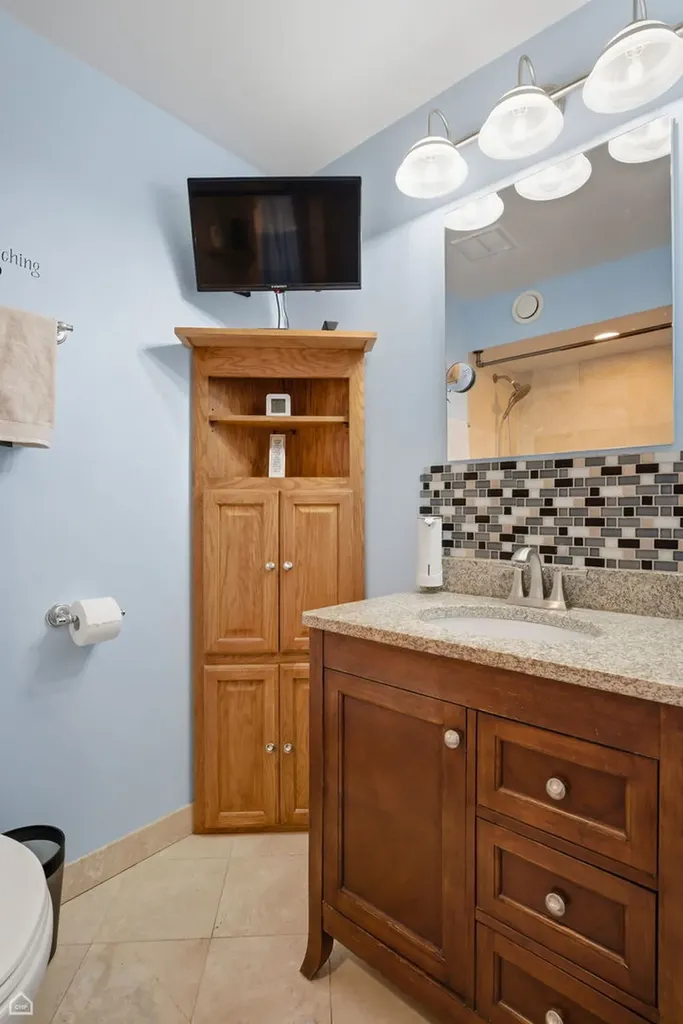 2733 South Michigan Avenue Chicago IL 60616