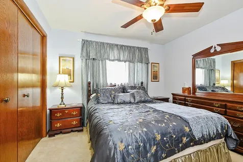 9346 South 55th Avenue Oak Lawn IL 60453