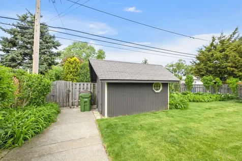 9346 South 55th Avenue Oak Lawn IL 60453