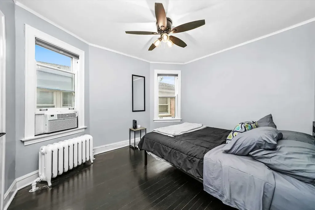 6029 North Austin Avenue Chicago IL 60646
