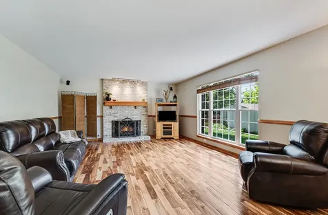 329 Millstream Lane Oswego IL 60543