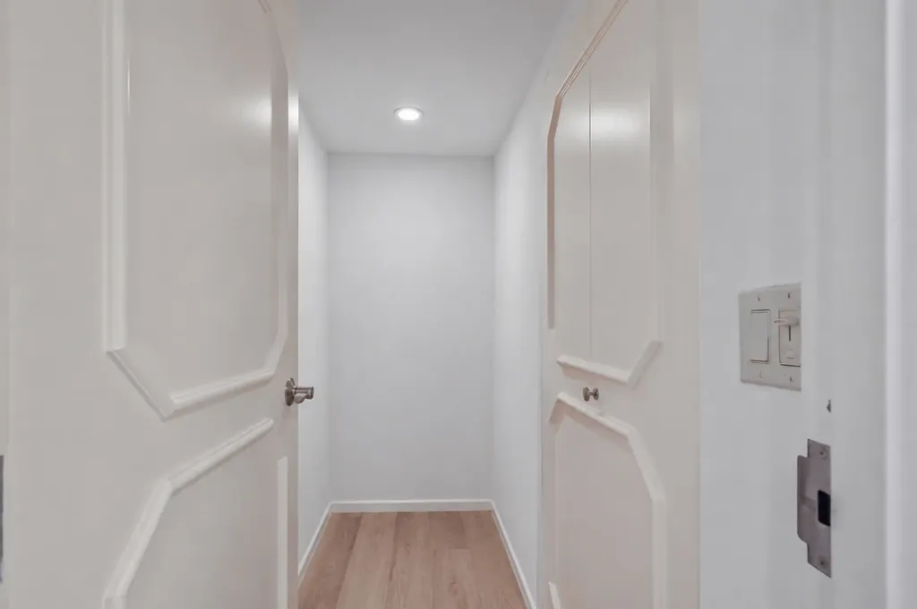260 East Chestnut Street Chicago IL 60611