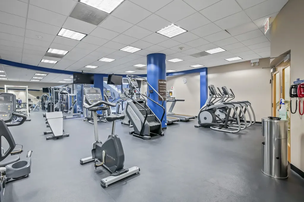 260 East Chestnut Street Chicago IL 60611