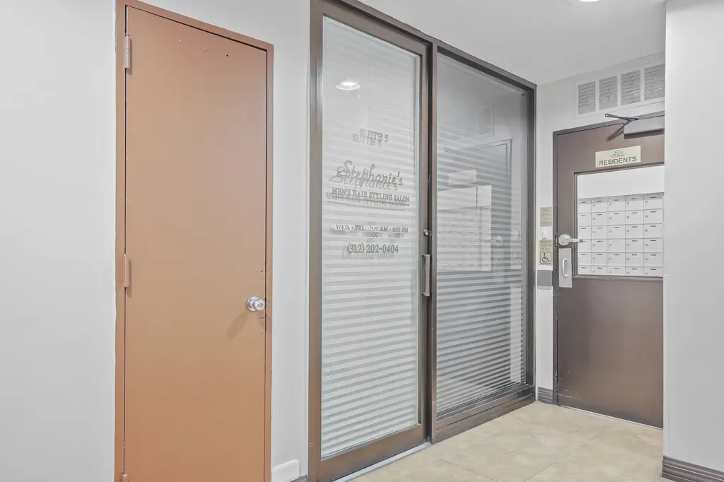 260 East Chestnut Street Chicago IL 60611