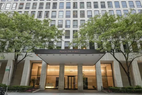 260 East Chestnut Street Chicago IL 60611