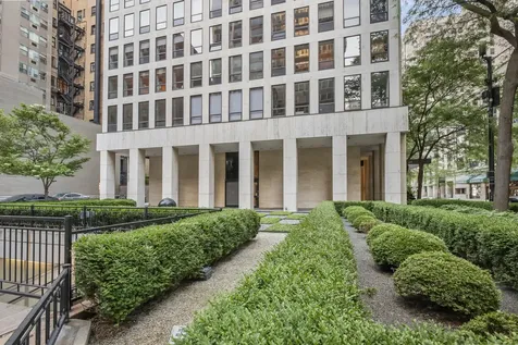 260 East Chestnut Street Chicago IL 60611