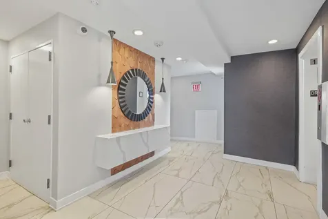 260 East Chestnut Street Chicago IL 60611