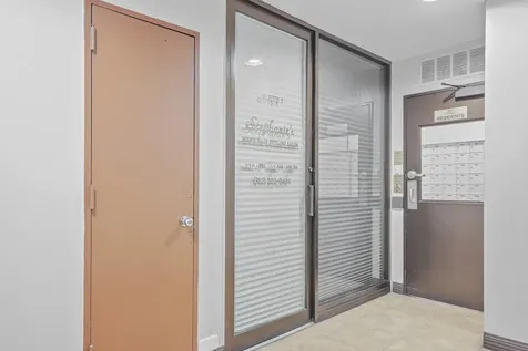 260 East Chestnut Street Chicago IL 60611