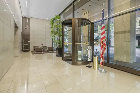 260 East Chestnut Street Chicago IL 60611