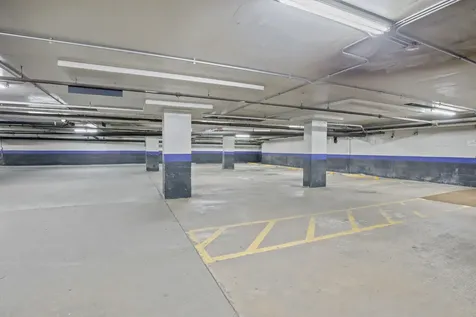 260 East Chestnut Street Chicago IL 60611