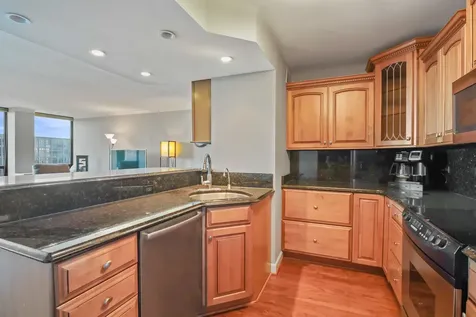 260 East Chestnut Street Chicago IL 60611