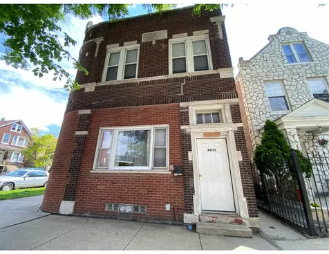 4035 South Richmond Street Chicago IL 60632